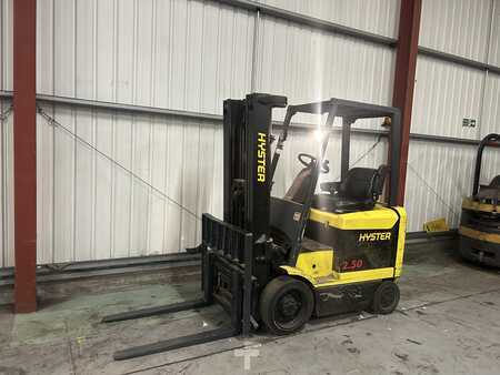 El truck - 4 hjulet 2000  Hyster E2.50XM (2)