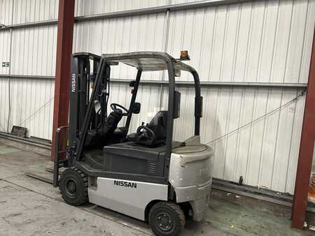 Electric - 4 wheels 2012  Nissan 1Q2L25Q (3)