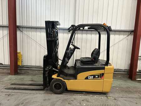 El Truck - 3-hjul 2006  CAT Lift Trucks EP20NT (1)