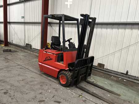 Carrelli elettrici 3 ruote 1995  Linde E18 (6)