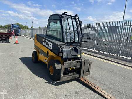 Sollevatori telescopici rigidi 2016  JCB TLT35D 4x4 (3)