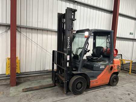 LPG VZV 2016  Toyota 02-8FGF25 (2)