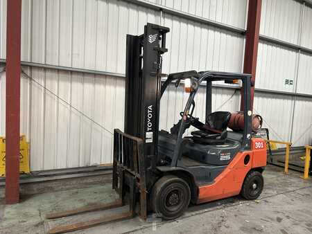 LPG Forklifts 2019  Toyota 02-8FGF25 (2)
