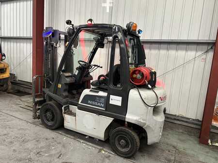 Carrelli elevatori GPL 2012  Nissan U1D2A25LQ (3)