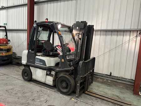 Carrelli elevatori GPL 2012  Nissan U1D2A25LQ (4)