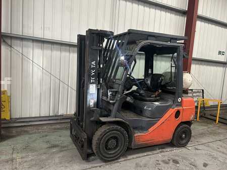Carrelli elevatori GPL 2015  Toyota 02-8FGF25 (2)