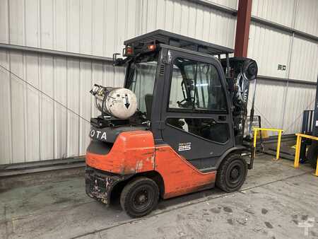 Carrelli elevatori GPL 2015  Toyota 02-8FGF25 (6)