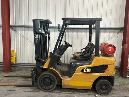 Chariots élévateurs GPL 2013  CAT Lift Trucks GP25NT (1)