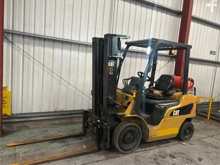 Chariots élévateurs GPL 2013  CAT Lift Trucks GP25NT (2)