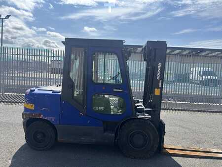 Chariots élévateurs diesel 2014  Doosan D45SC-5 (4)