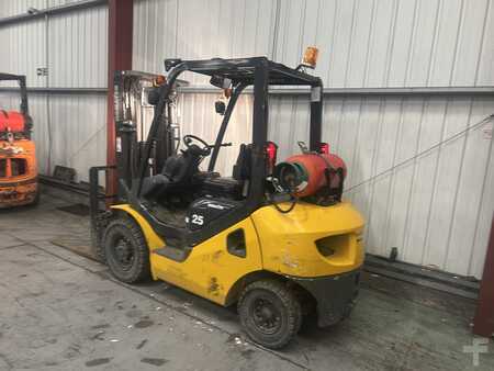 Chariots élévateurs GPL 2018  Komatsu FG25HT-17 (3)