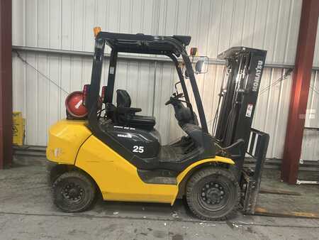 Chariots élévateurs GPL 2018  Komatsu FG25HT-17 (5)