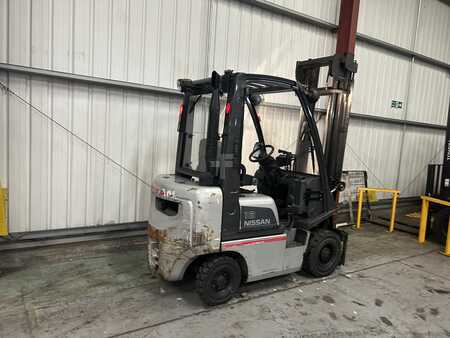 Dieselstapler 2013  Nissan Y1D1A18Q (6)