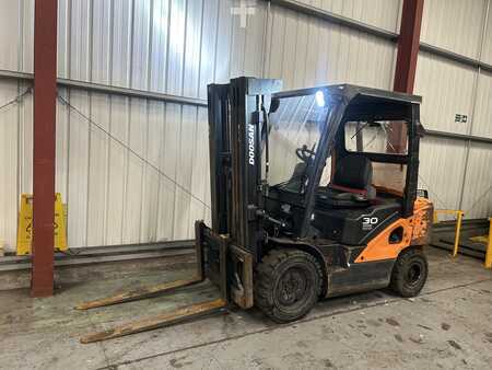 Wózki widłowe diesel 2019  Doosan D30S-5 (2)