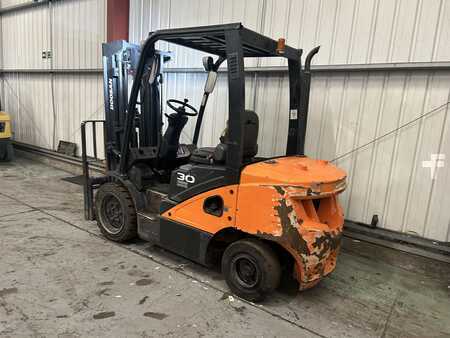 Wózki widłowe diesel 2019  Doosan D30S-5 (3)