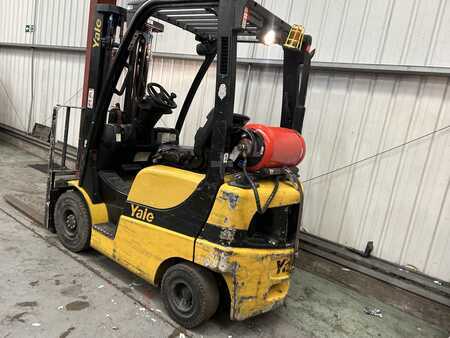 Gas truck 2010  Yale GLP20SVX (3)