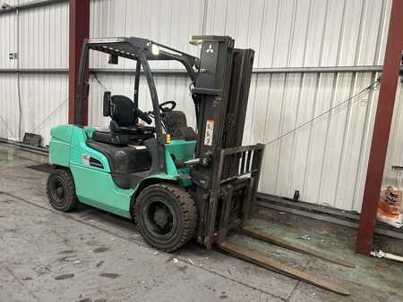 Chariots élévateurs diesel 2020  Mitsubishi FD30NT (4)