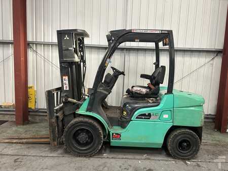 Chariots élévateurs diesel 2020  Mitsubishi FD30NT (1)