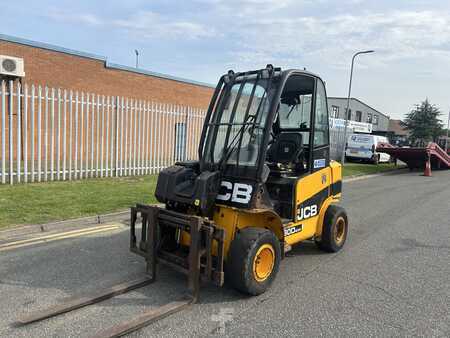 Chariots téléscopiques fixes 2013  JCB TLT30D 4x4 (2)