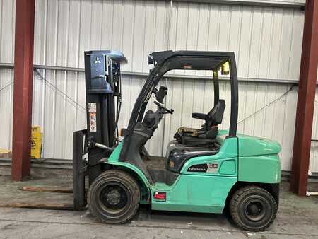 Chariots élévateurs diesel 2020  Mitsubishi FD30NT (1)