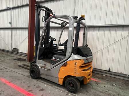 Chariots élévateurs diesel 2015  Still RX70-16 (3)