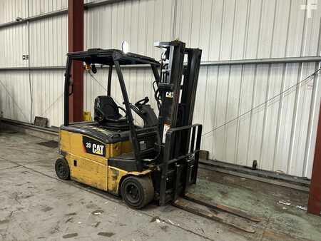 Chariots électriques à 4 roues 2017  CAT Lift Trucks EP20PN (4)
