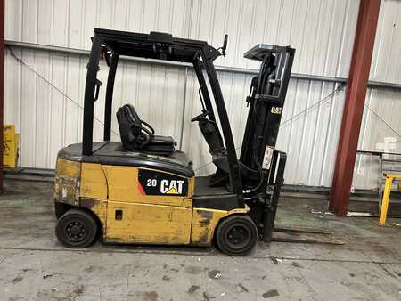 Chariots électriques à 4 roues 2017  CAT Lift Trucks EP20PN (5)
