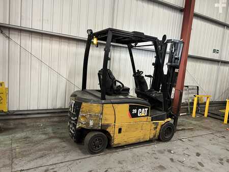 Chariots électriques à 4 roues 2017  CAT Lift Trucks EP20PN (6)