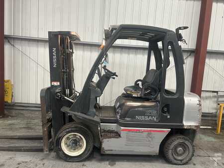 Diesel heftrucks 2011  Nissan Y1D2A25Q (1)