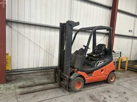 Chariots élévateurs GPL 2001  Linde H20T-03 (2)
