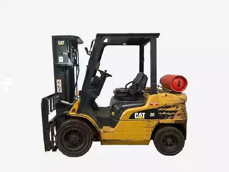 Gázüzemű targoncák 2016  CAT Lift Trucks GP30NT (1)