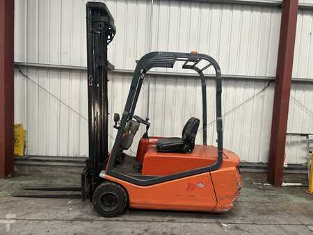 Elektro tříkolové VZV 2001  BT CBE2.0T (1)