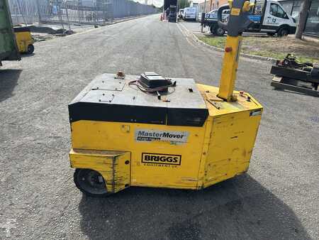 Schlepper 2018  Master Mover AT1000 TOW ES (3)