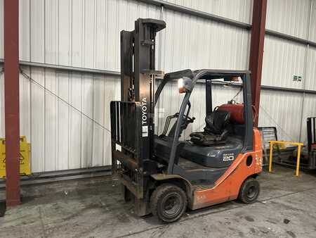 Nestekaasutrukki 2018  Toyota 02-8FGKF20 (2)