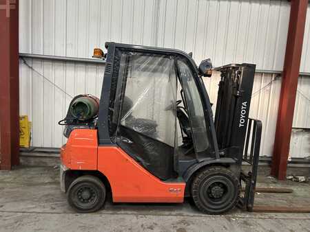 Nestekaasutrukki 2018  Toyota 02-8FGF20 (5)