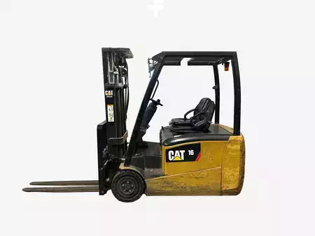 Elektromos 3 kerekű 2015  CAT Lift Trucks EP16PNT (1)