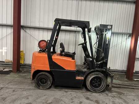 LPG heftrucks 2001  Daewoo G30E-3 (5)