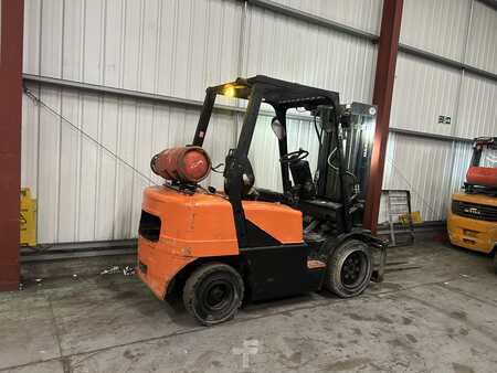 LPG heftrucks 2001  Daewoo G30E-3 (6)