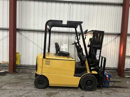 Elektrisk- 4 hjul 2004  CAT Lift Trucks EP20K (5)
