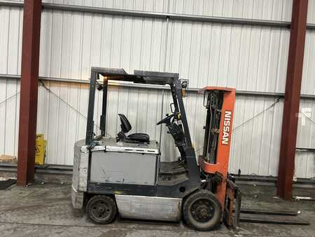 Elektro 4 Rad 2000  Nissan CWGP02L30S (5)