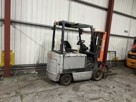 Elektro 4 Rad 2000  Nissan CWGP02L30S (6)