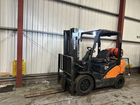 Gas gaffeltruck 2021  Doosan G25P-7 (2)
