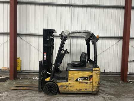 Sähkö - 3 pyör 2008  CAT Lift Trucks EP18NT (1)