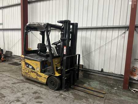 Sähkö - 3 pyör 2008  CAT Lift Trucks EP18NT (4)