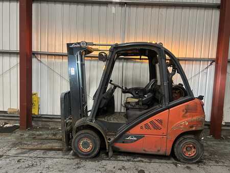 Empilhador a gás 2020  Linde H20T-02/600 (1)