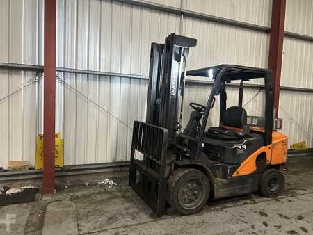 Dieseltrukki 2019  Doosan D33S-7 (2)