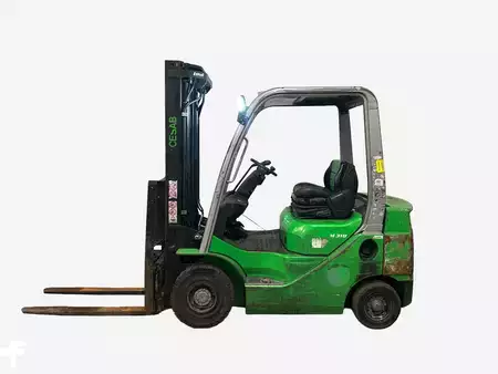 Chariots élévateurs diesel 2018  Cesab M318D (1)