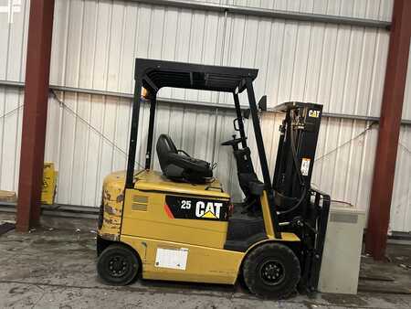 Electric - 4 wheels 2008  CAT Lift Trucks EP25-PAC (5)