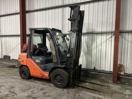 Gas truck 2017  Toyota 02-8FGF30 (4)