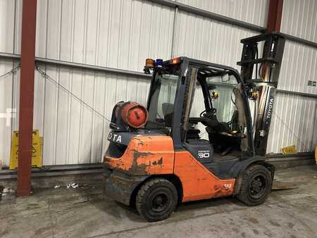 Gas truck 2017  Toyota 02-8FGF30 (6)